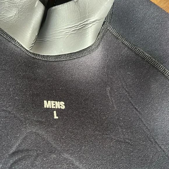 Body Glove Pro 2 Black Men’s Large Wetsuit Sleek Design
